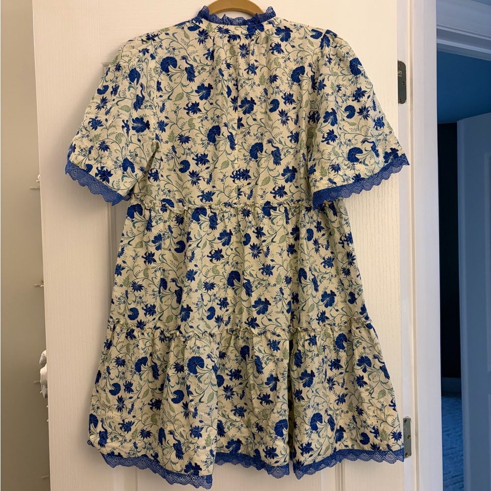 Tuckernuck Blue Green Floral V-Neck Women’s Dress - Picture 3 of 5